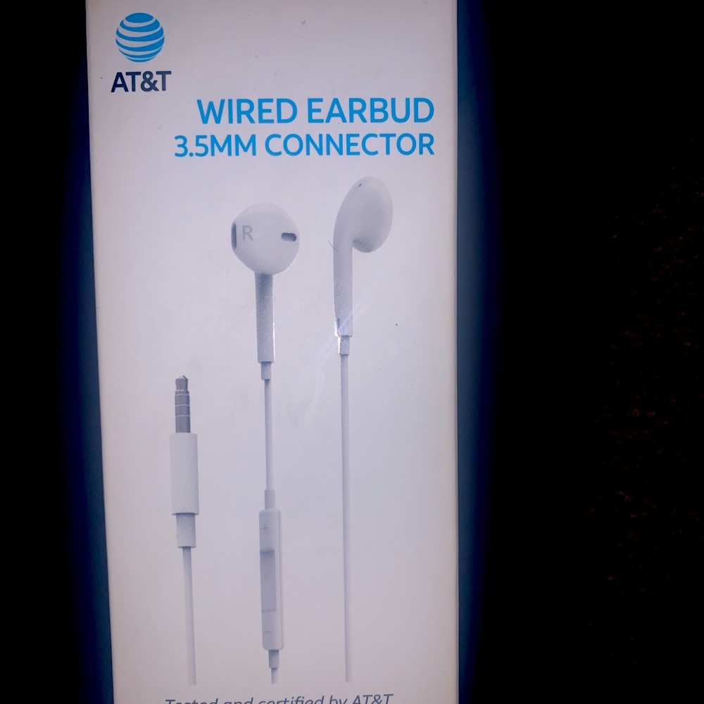 At&t brand wired earbud